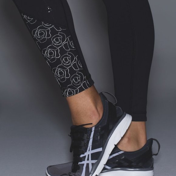 Lululemon Lucent Ice Queen tights - Picture 1 of 8
